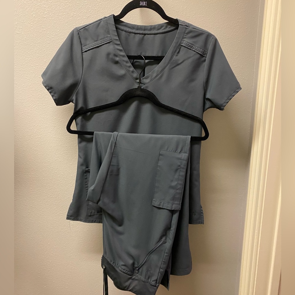 Med Couture insight scrubs